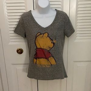 Grey T-shirt with Pooh on the front